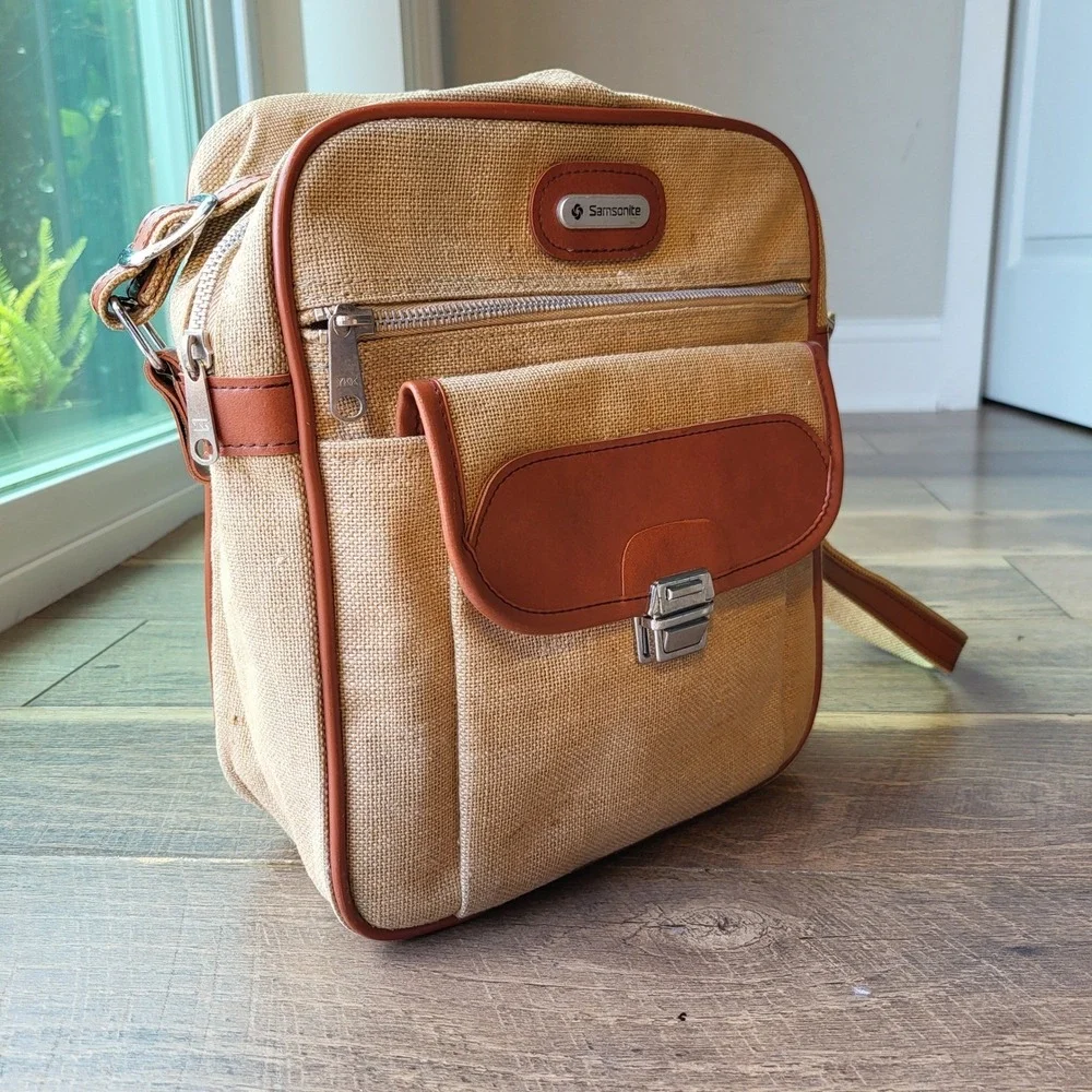 Samsonite Vintage Tan Canvas Crossbody Messenger Bag Brown Trim Travel Pouch